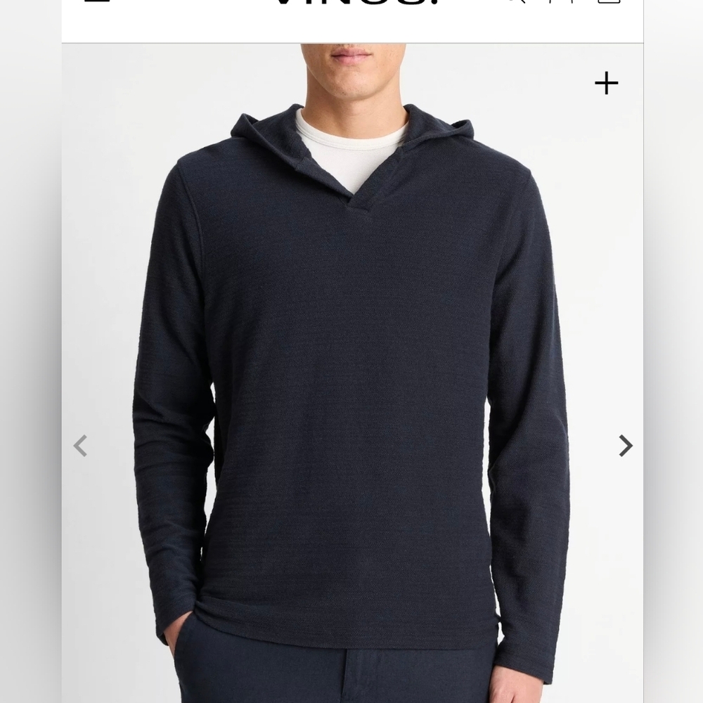 Vince Men's Dark Blue V-Neck Sweater